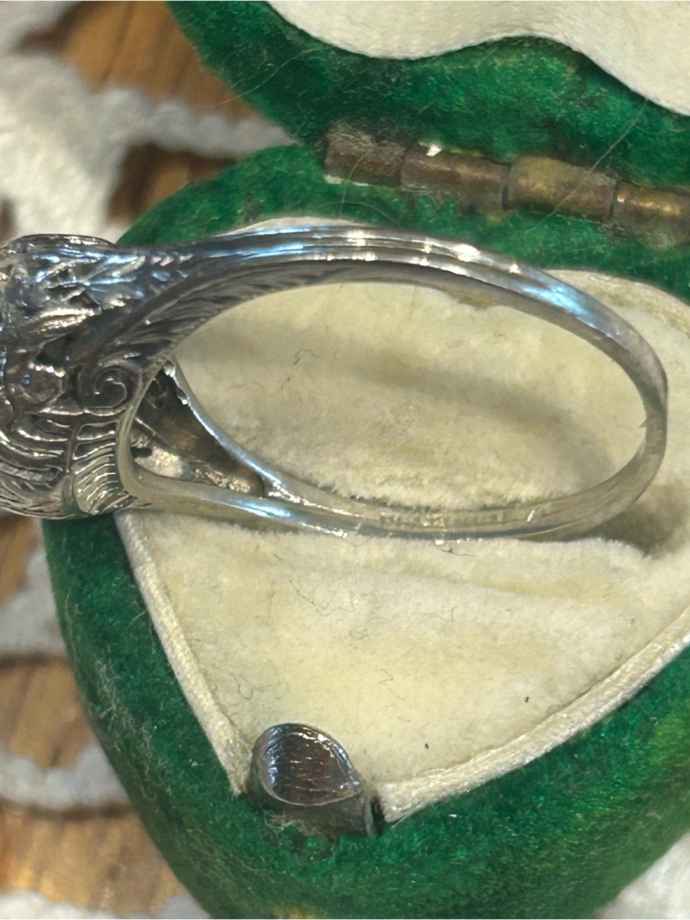 Vintage platinum filagree natural .90carat diamond ring size 7.5 - Picture 5 of 5
